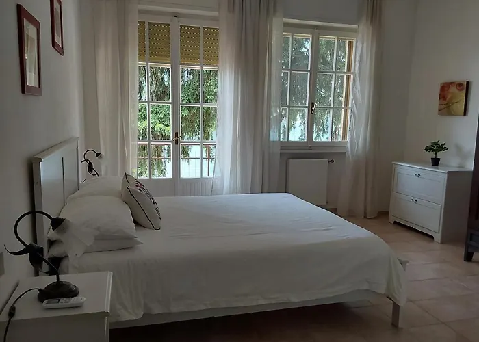 Bed and Breakfast La Luna 3*