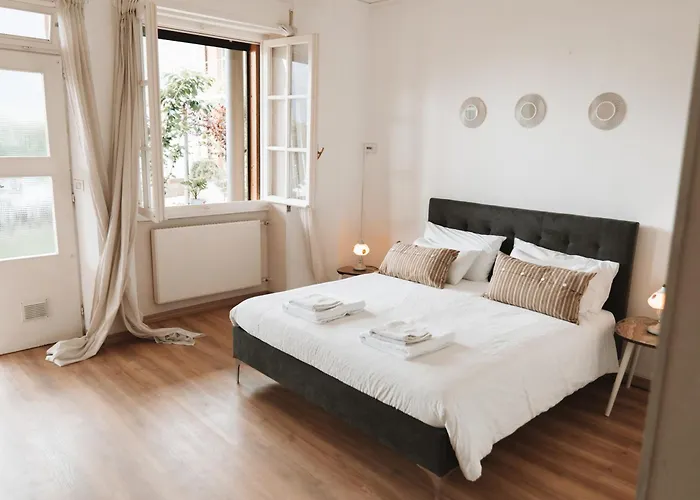 Bed and Breakfast La Luna 3*