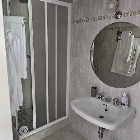 La Luna Bed & Breakfast *